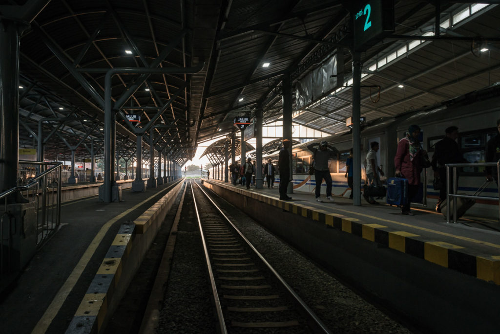Tydzień na Jawie - Dworzec z Yogyakarcie