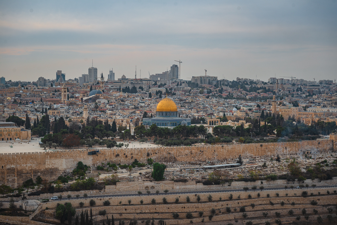 Jerozolima - widok na stare miasto ze Wzgórza Oliwnego.